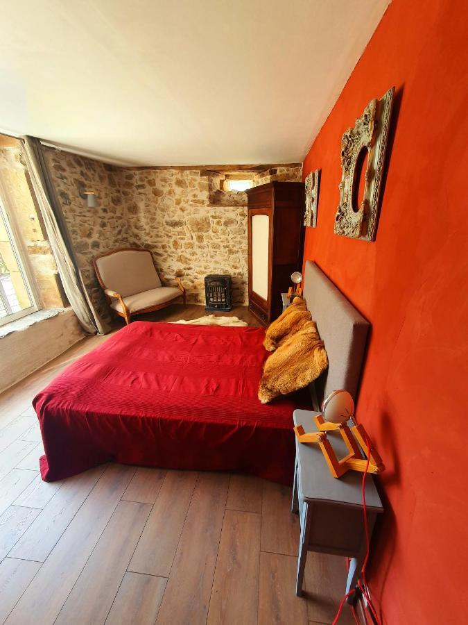Gite De La Genevriere Saint-Chamant Екстериор снимка