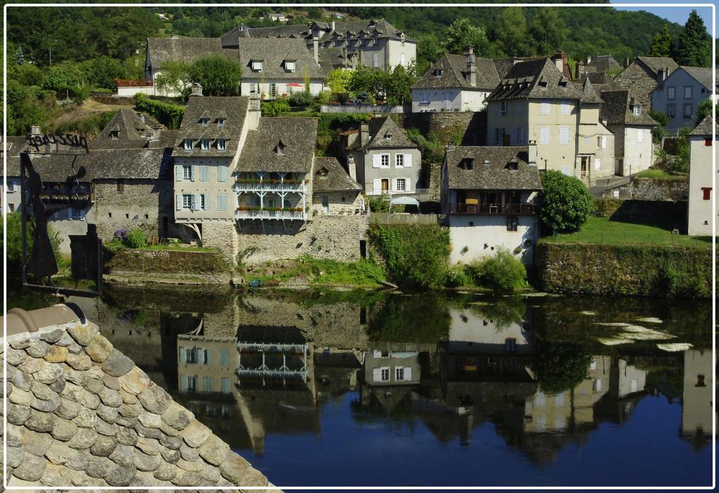 Gite De La Genevriere Saint-Chamant Екстериор снимка